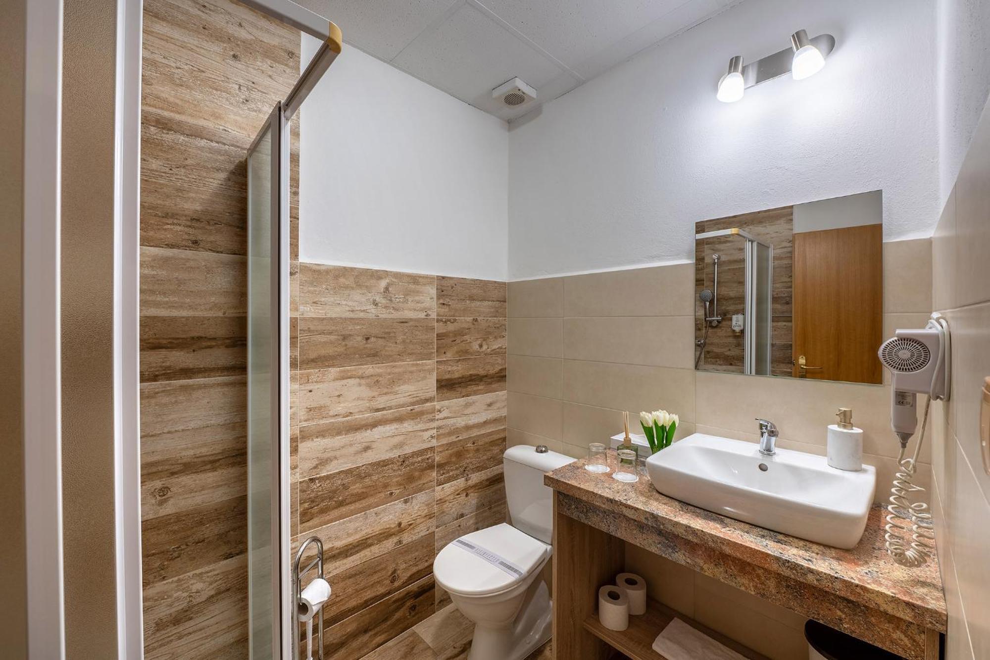 Rodinny Hotel Myslivna Тршебонь Экстерьер фото